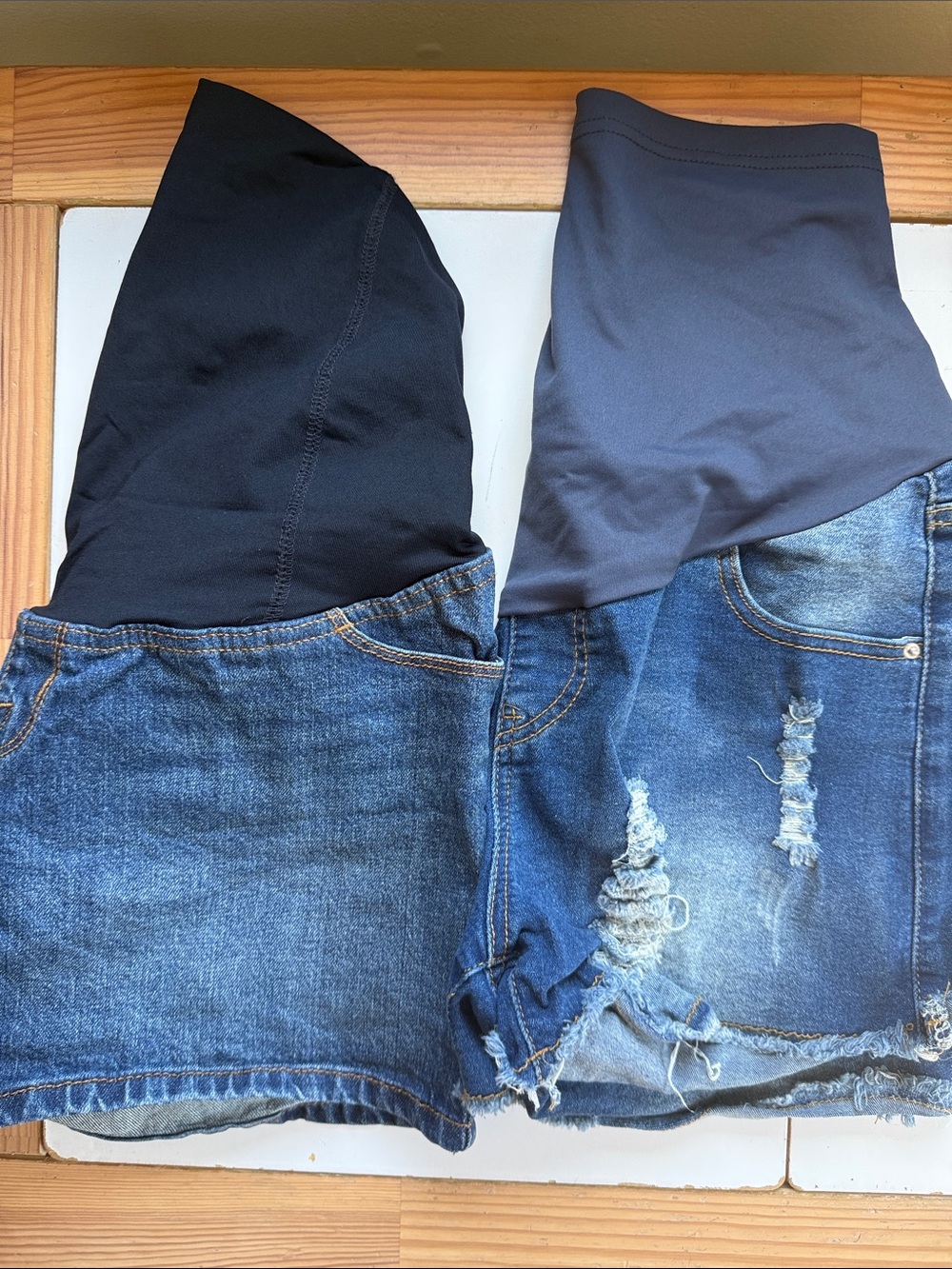 Maternity shorts bundle of 2-6/med